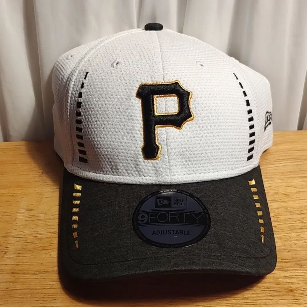New Era 9Forty Pittsburgh Pirates Velcroback Hat - New